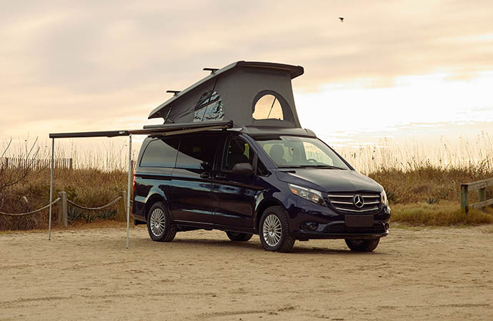 mercedes metris passenger van